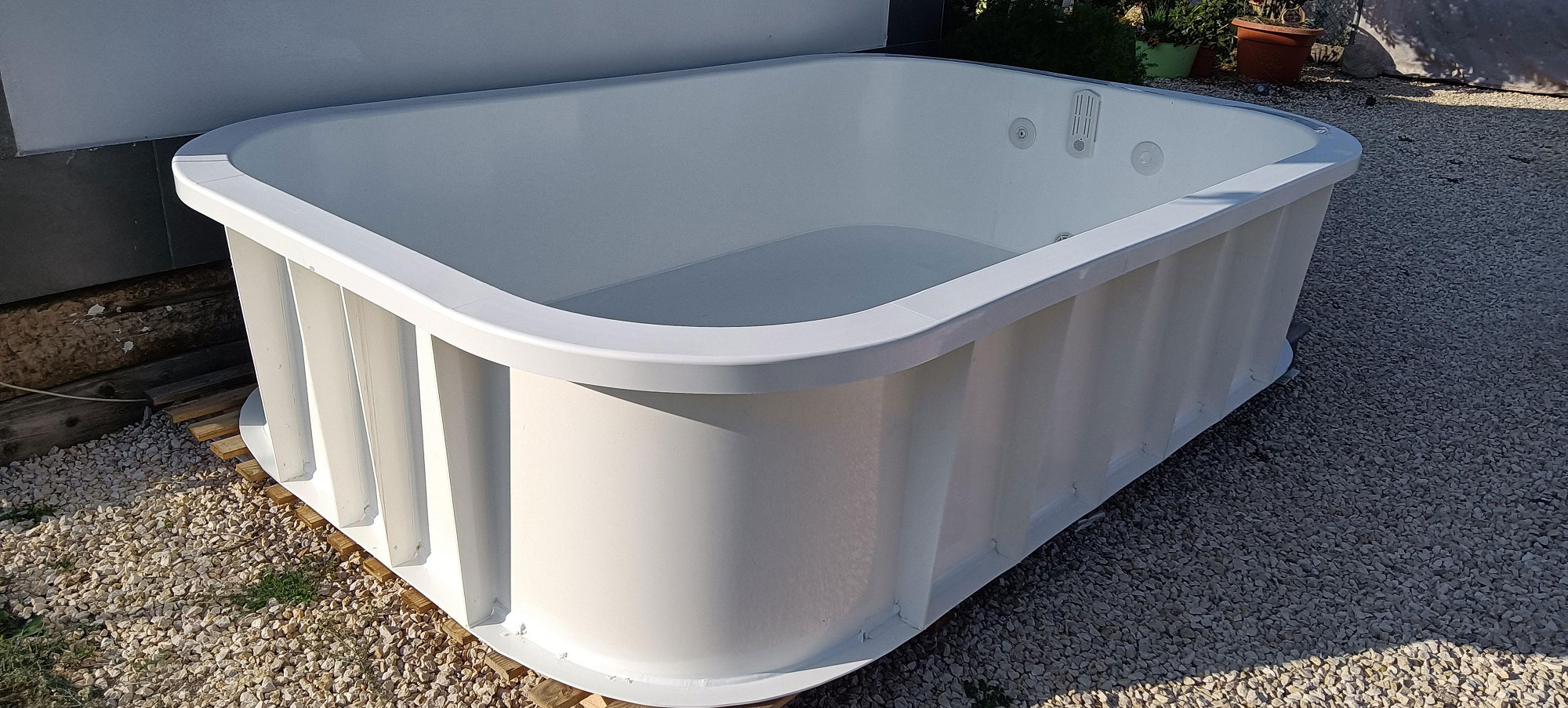 Mini piscinas elevadas para terrazas