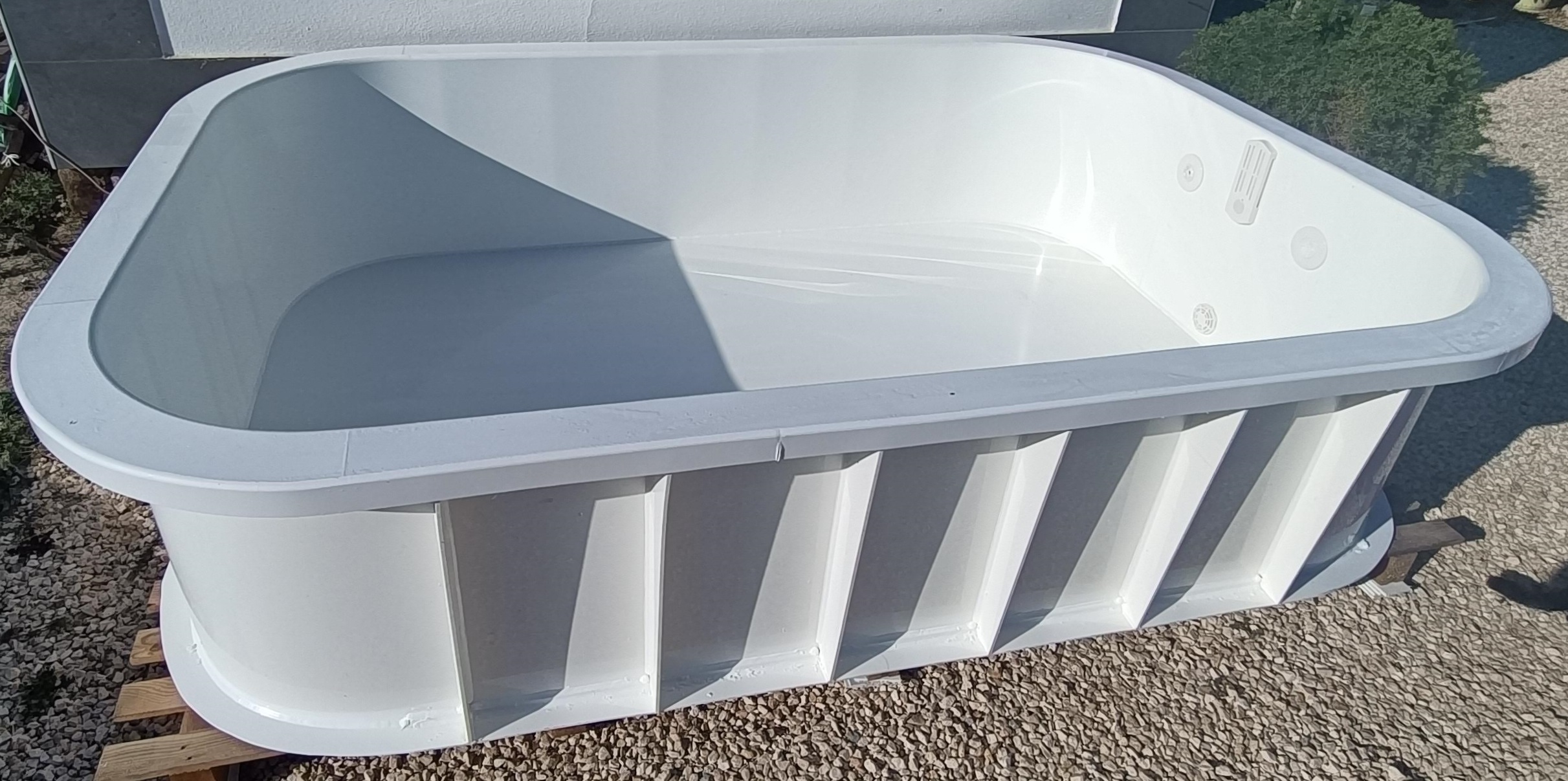 Mini piscinas elevadas para terrazas